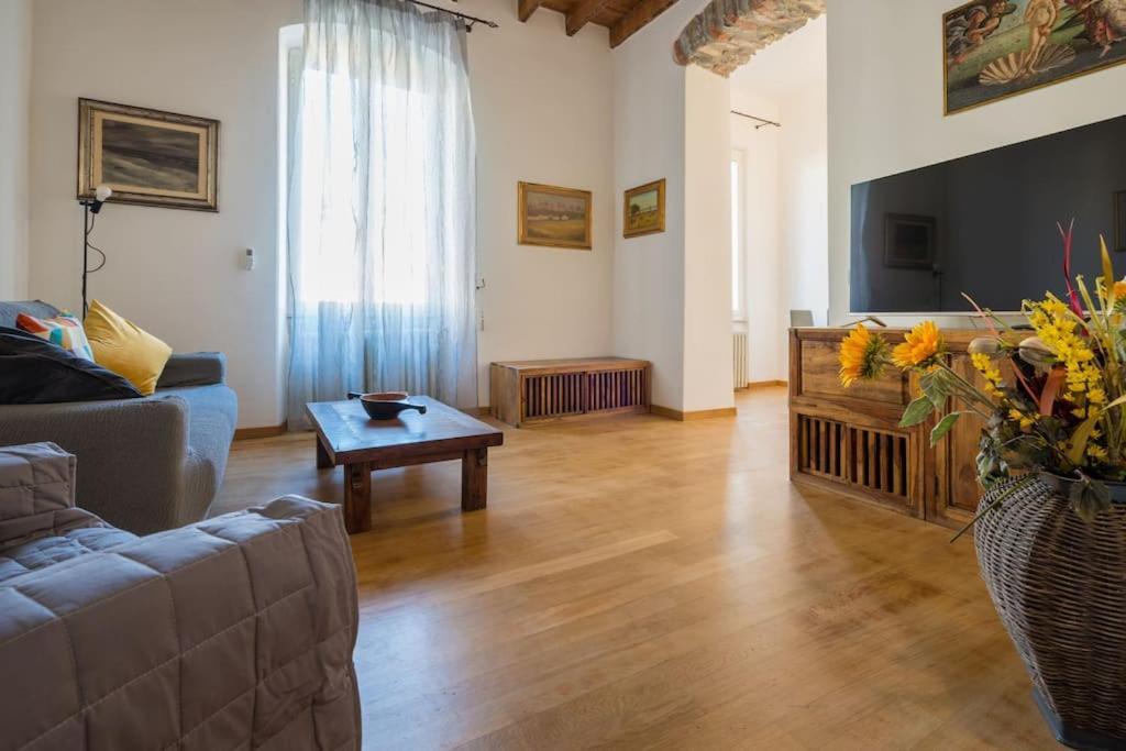 A Casa Di Ce' Apartment Специя Екстериор снимка